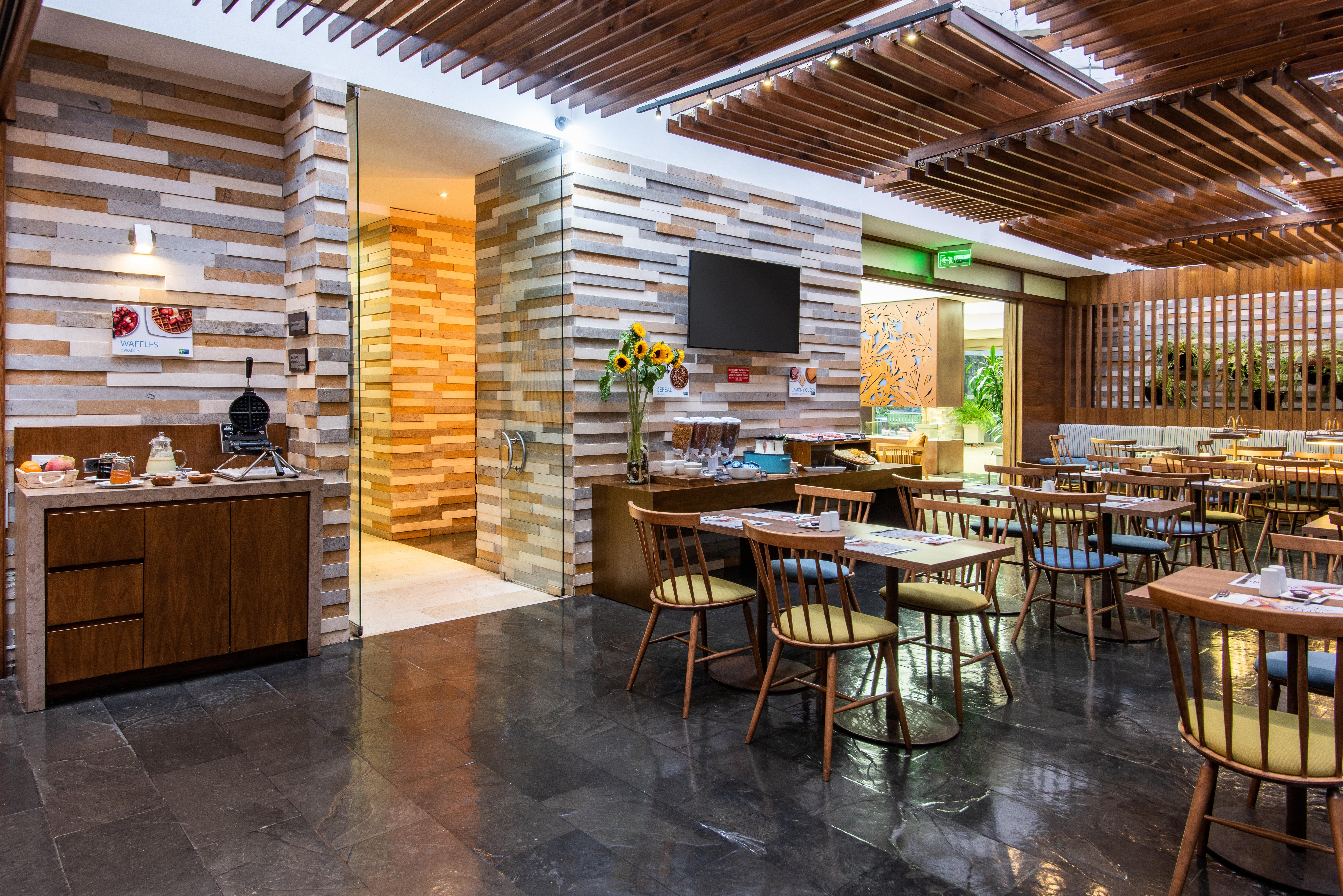 Holiday Inn Express Bogota - Parque La 93 By Ihg Экстерьер фото