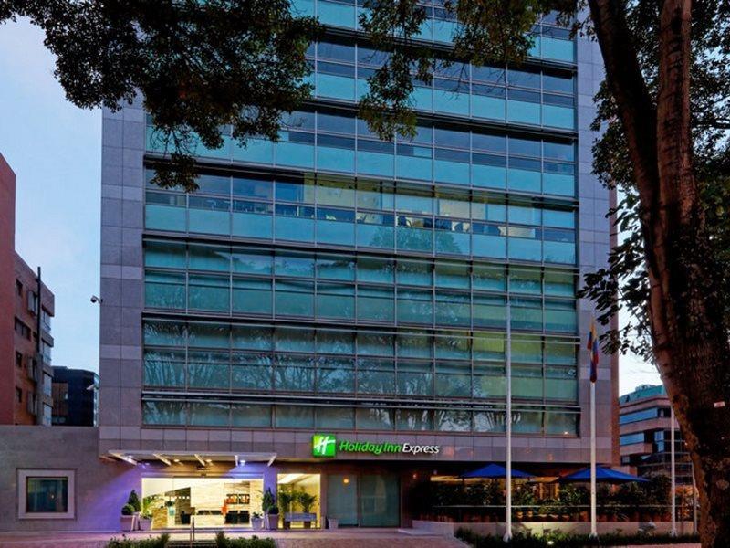 Holiday Inn Express Bogota - Parque La 93 By Ihg Экстерьер фото