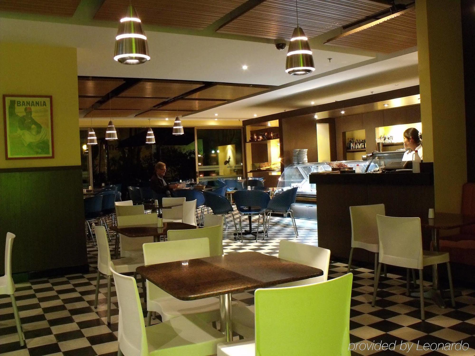 Holiday Inn Express Bogota - Parque La 93 By Ihg Ресторан фото