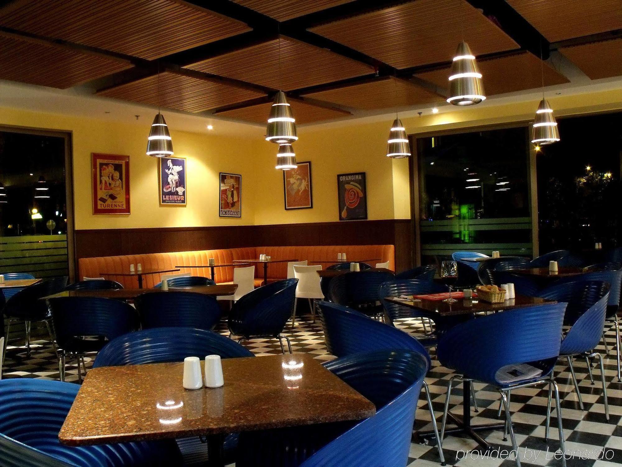 Holiday Inn Express Bogota - Parque La 93 By Ihg Ресторан фото